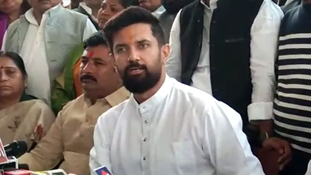 సీఎం నితీశ్ తలుచుకుంటే.. ర‌ష్యా అధ్య‌క్షుడ‌వుతారు : చిరాగ్ పాశ్వాన్ చుర‌క‌లు