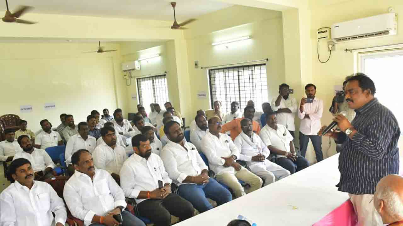 కొండగట్టు అంజన్న జయంతిని ఘనంగా నిర్వహించాలి : ఎమ్మెల్యే రవిశంకర్