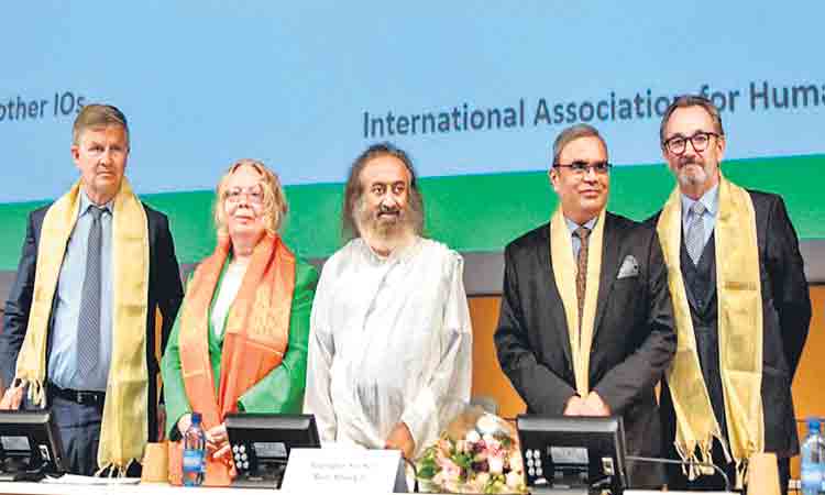 ప్రపంచ శాంతి స్థాపనకు కలసిరండి: రవిశంకర్‌