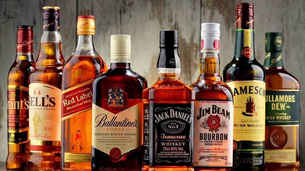 Crime news | ఫామ్‌ హౌస్‌లో భారీగా లిక్కర్‌ బాటిల్స్‌..నిర్వాహకునిపై కేసు నమోదు