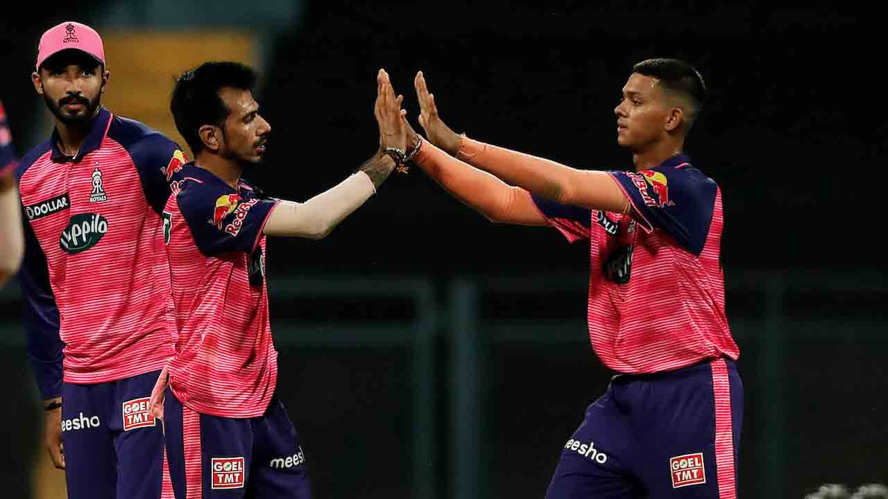 RR vs RCB | కోహ్లీ కూడా అవుట్.. నాలుగు వికెట్లు కోల్పోయి కష్టాల్లో బెంగళూరు