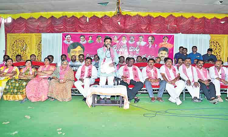 ప్రతిపక్షాల విమర్శలను తిప్పికొట్టాలి