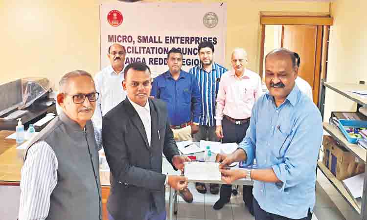 ఫలించిన పరిశ్రమ