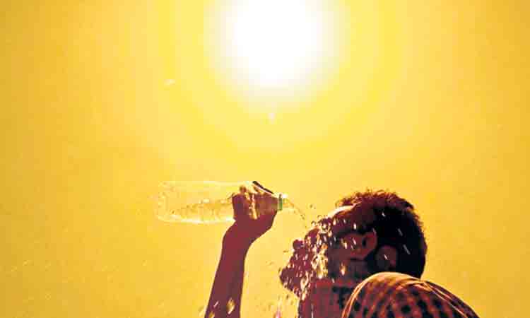 మండుతున్న ఎండలు.. అత్యవసరమైతే తప్ప బయటకు రావద్దు