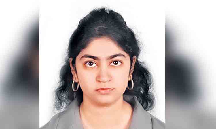 గీతం విద్యార్థినికి 30 వర్సిటీల పిలుపు