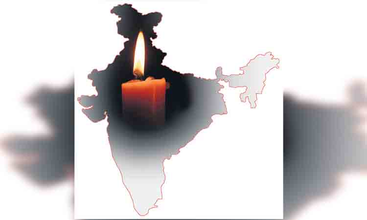 చీకట్లోకి భారత్‌.. డజను రాష్ర్టాల్లో తీవ్ర విద్యుత్తు సంక్షోభం