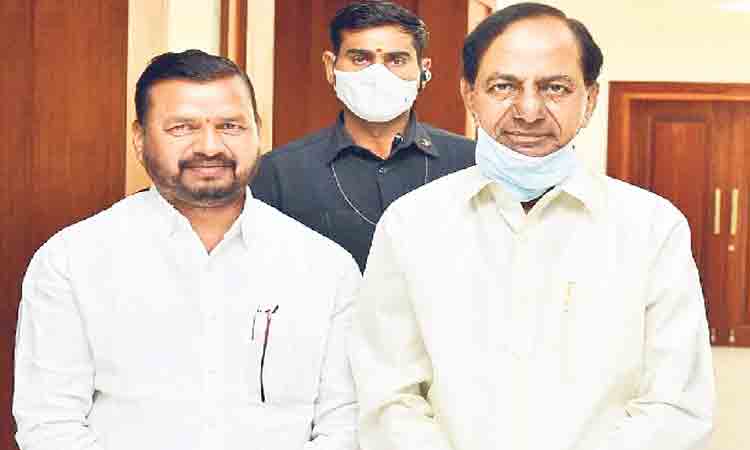 జిల్లా గిరిజన కార్పొరేషన్‌ చైర్మన్‌గా రామావత్‌ వాల్యానాయక్‌