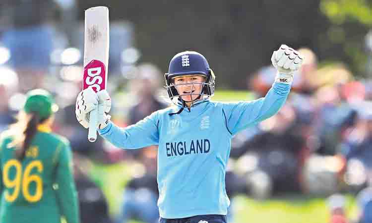 మహిళల వన్డే ప్రపంచకప్‌ ఫైనల్లో ఇంగ్లండ్‌
