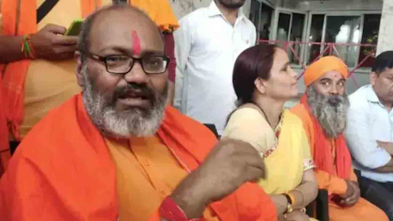 విద్వేష వ్యాఖ్య‌లు : య‌తి న‌ర్సింగానంద్‌పై కేసు న‌మోదు