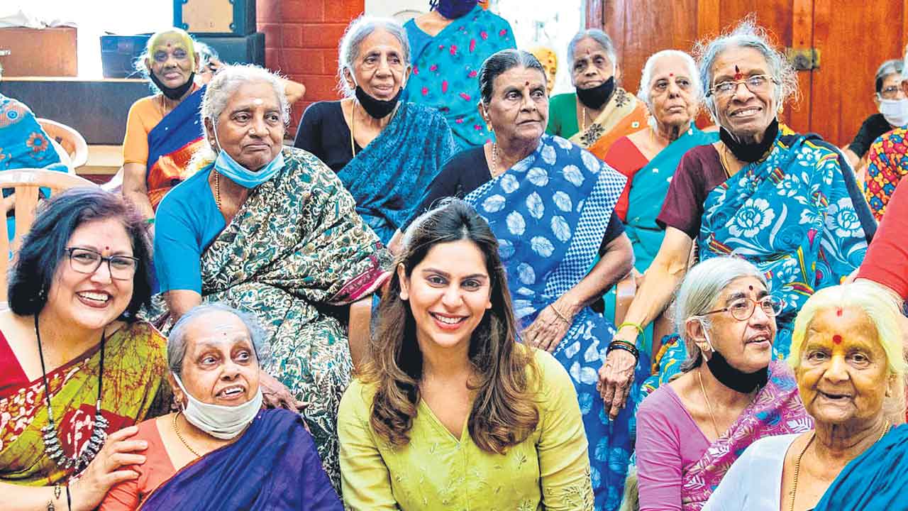 ఉపాసనకు ప్రశంసలు