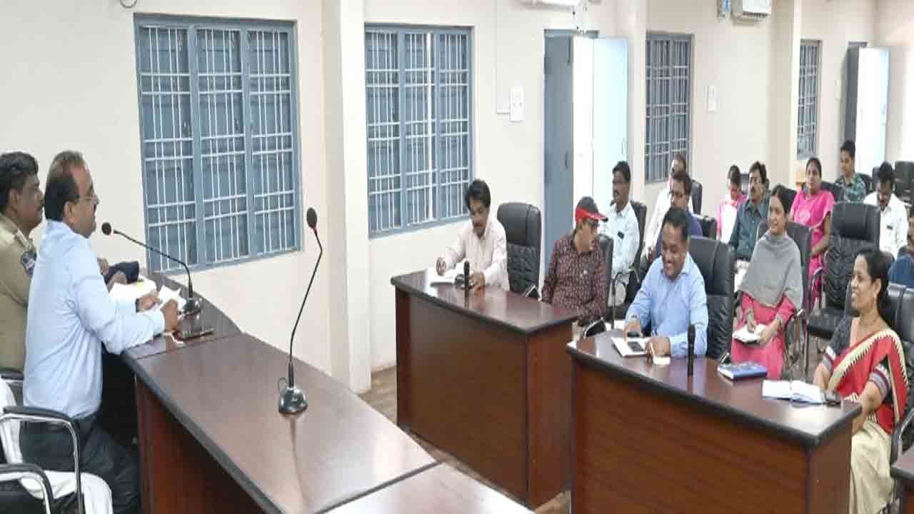 వేడుకలు ఘనంగా నిర్వహించాలి