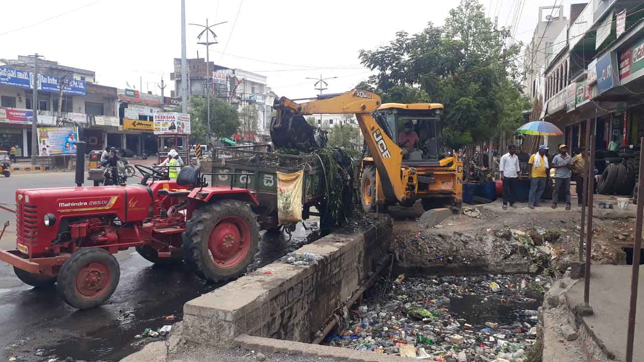 బల్దియాలో ముందస్తు చర్యలు