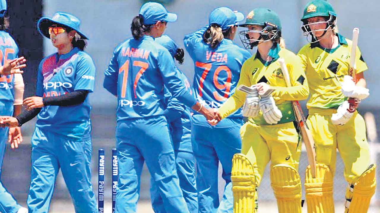 5 మ్యాచ్‌ల టీ20 సిరీస్‌ ఆడనున్న మహిళల జట్లు