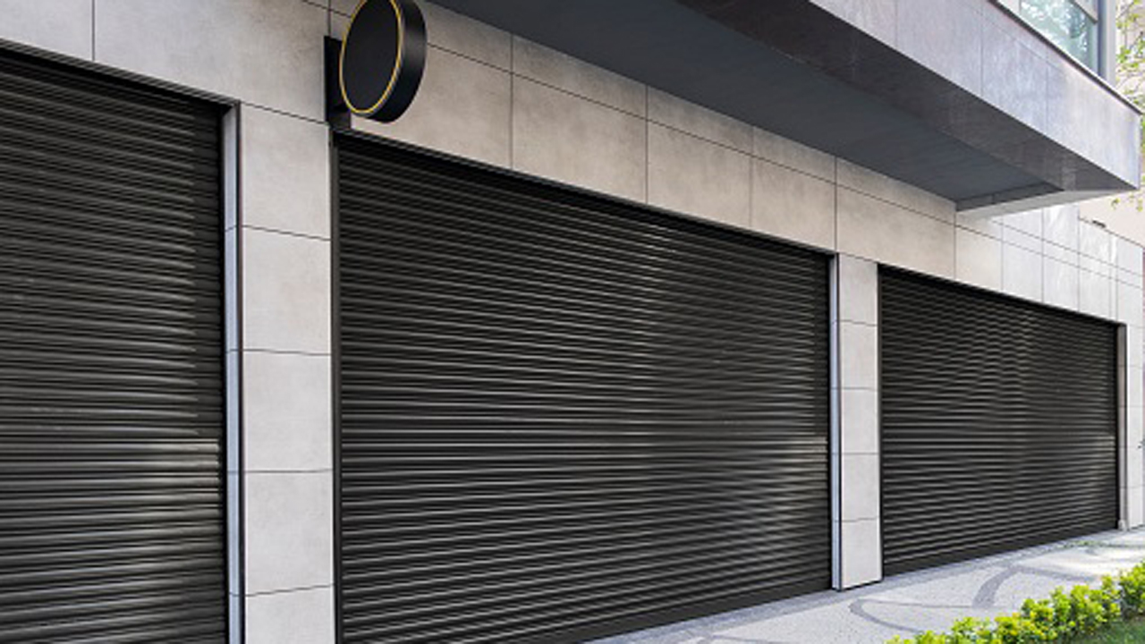 Vasthu Shastra | మాకు ఉత్తరం రోడ్డు ఉంది. ఖాళీ జాగాలో మొత్తం షాపులు కట్టుకోవచ్చా?