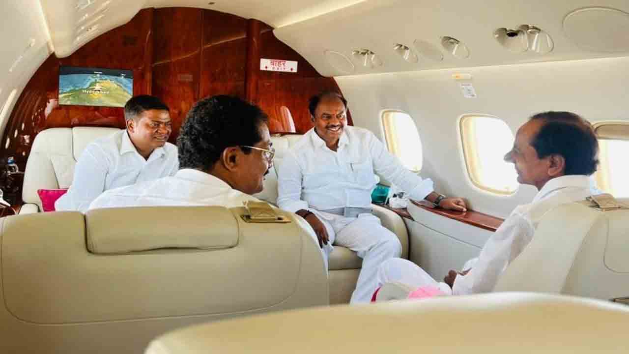 బెంగళూరు పర్యటనలో సీఎం కేసీఆర్‌