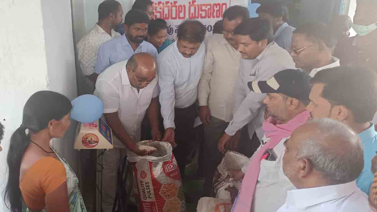 కాంగ్రెస్‌, బీజేపీ చేసిందేంది..?