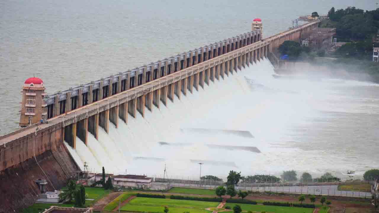 అడుగకుండా.. అనుమతులా?