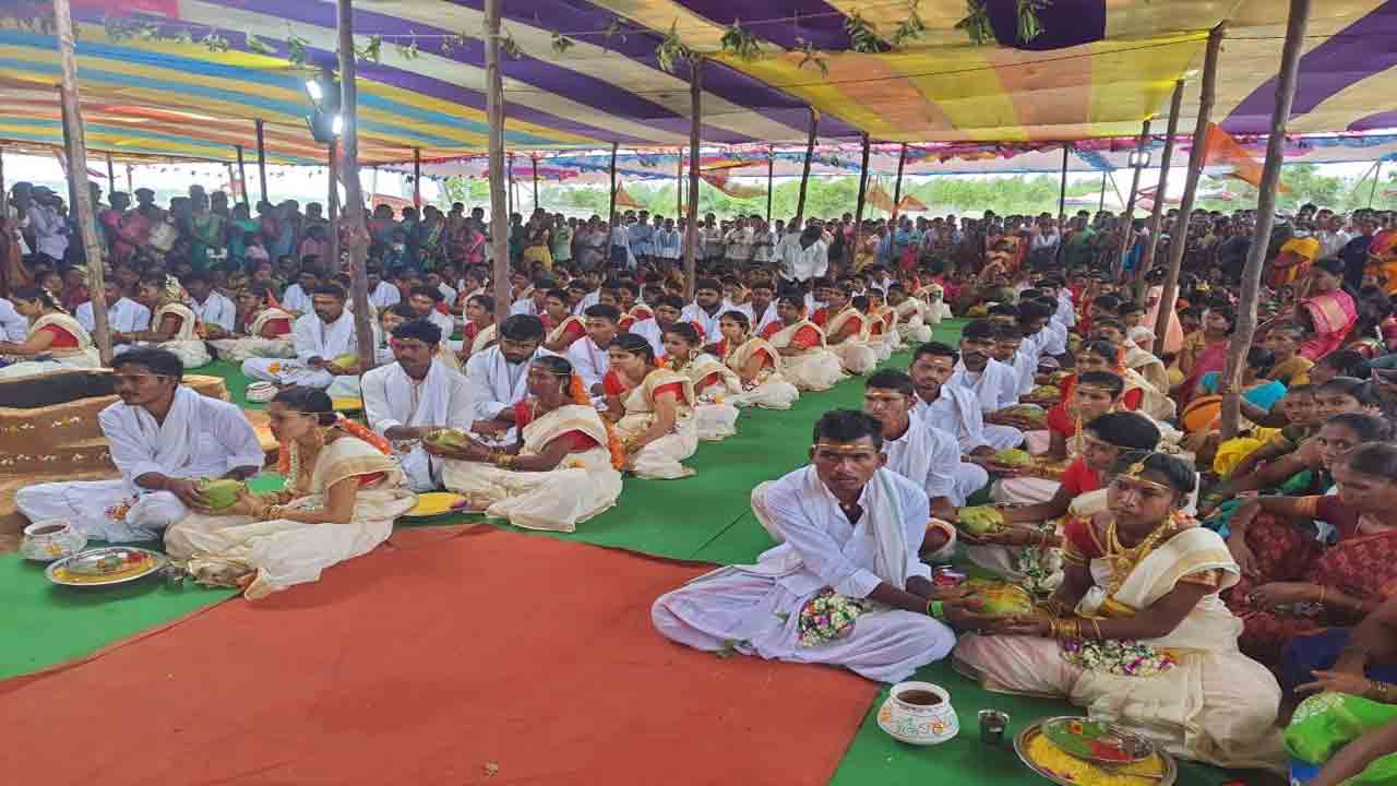 హేమచంద్రాపురంలో సామూహిక వివాహాలు