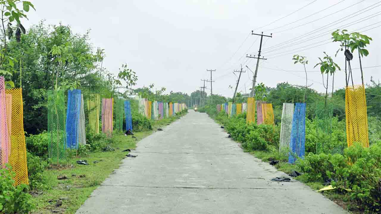 ‘ప్రగతి’ దిద్దిన పల్లెలు