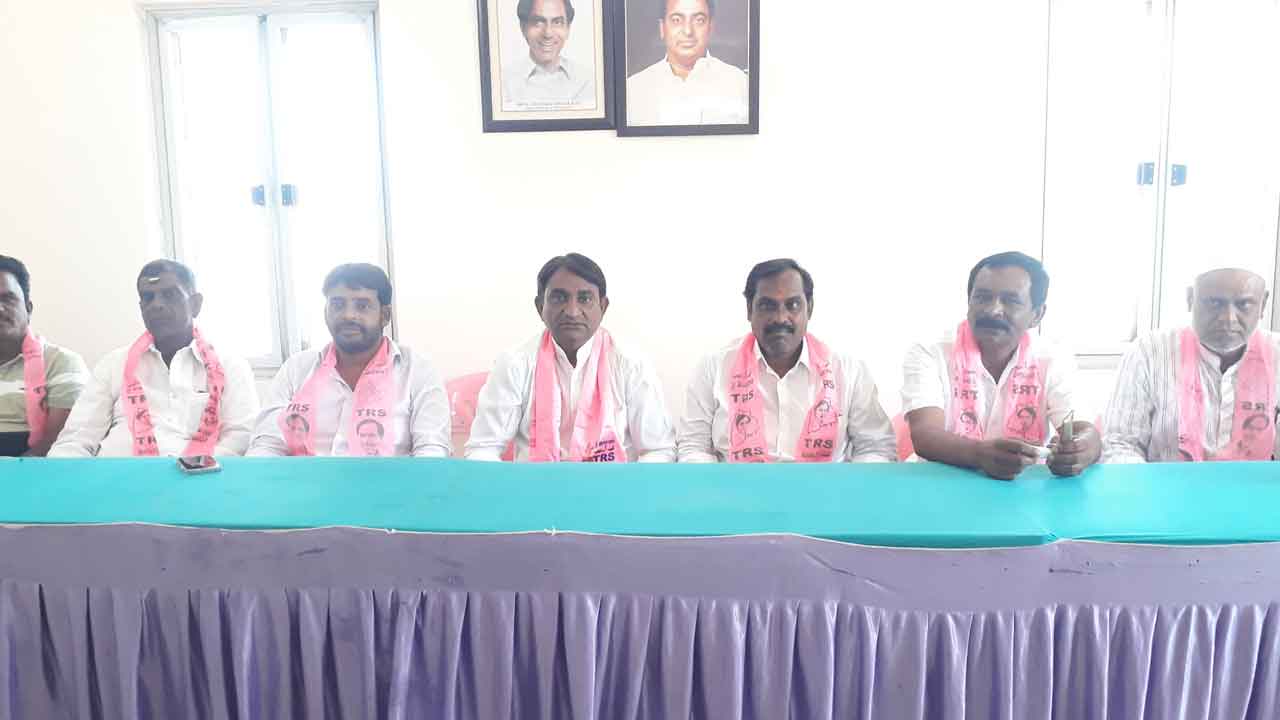 మహేశ్వర్‌ రెడ్డి.. మాజీగానే మిగిలిపోతావ్‌