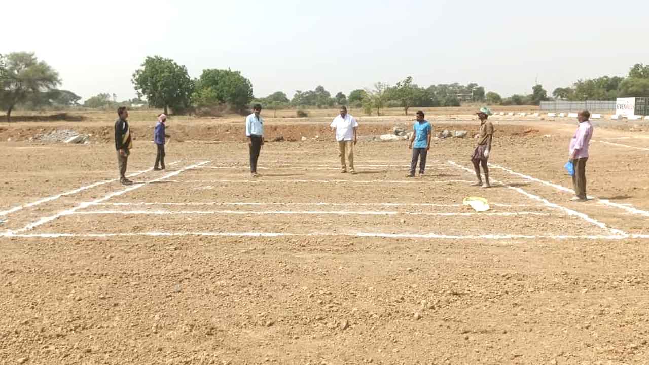 సిద్ధమవుతున్న గ్రామీణ క్రీడాప్రాంగణాలు