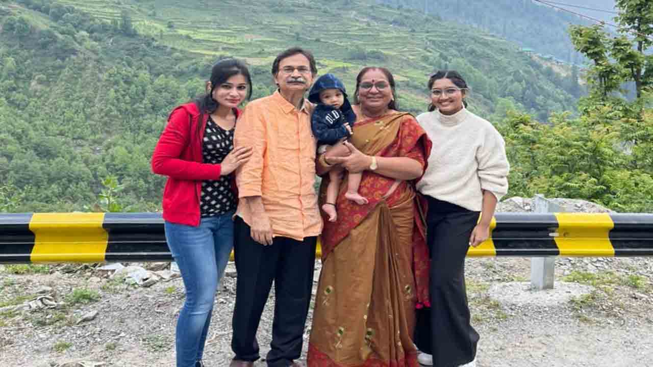 సివిల్స్‌లో మెరిసిన మౌనిక