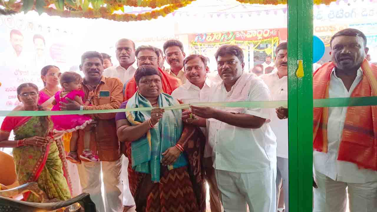 ధనికులను చేసేందుకే ‘దళితబంధు’