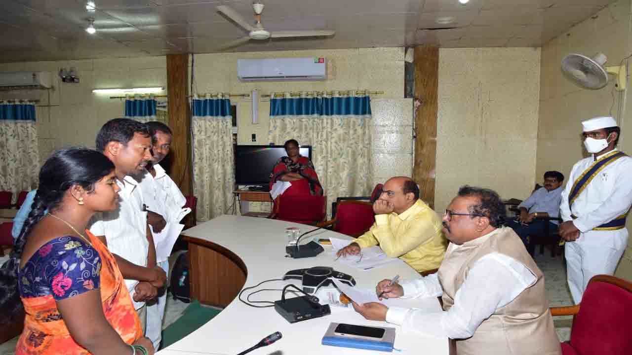 దళితుల సమస్యల పరిష్కారంపై ప్రత్యేక దృష్టి