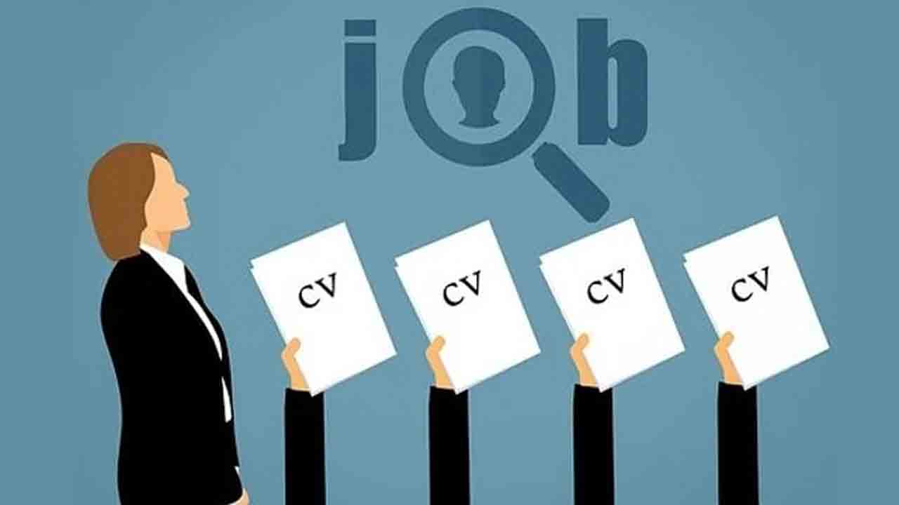 ఉద్యోగినుల్లో మనం మేటి