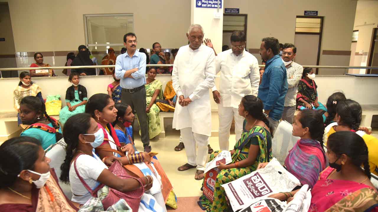 ఎంసీహెచ్‌ సేవలను సద్వినియోగం చేసుకోవాలి