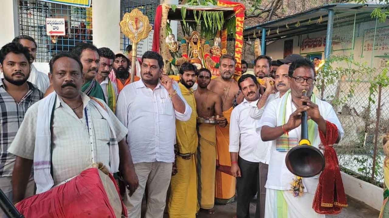 ఘనంగా తెప్పోత్సవం