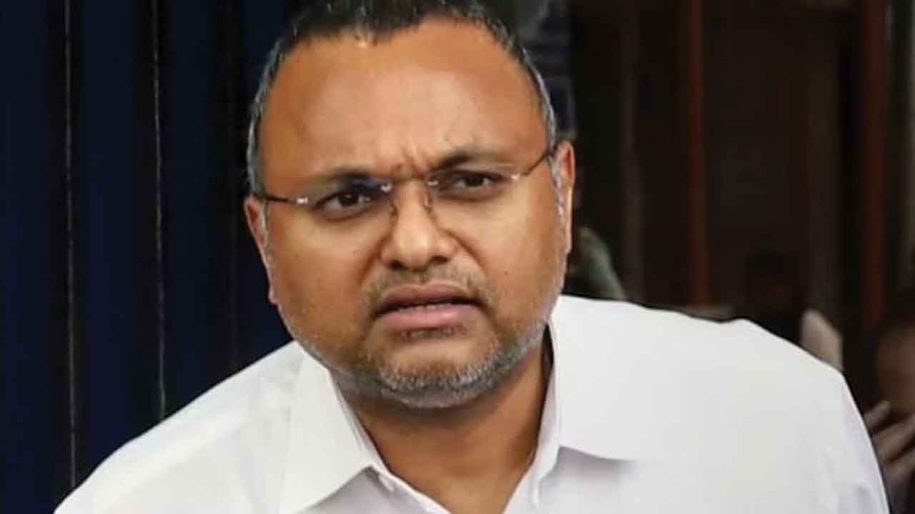 నా రహస్య పత్రాలను తీసుకెళ్లిన సీబీఐ