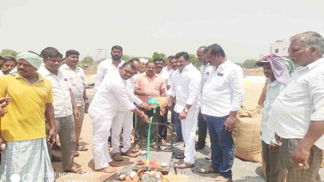 రైతు పక్షపాతి కేసీఆర్‌