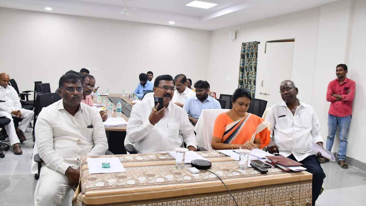 రైతులు నష్టపోవద్దనే కొనుగోలు కేంద్రాలు