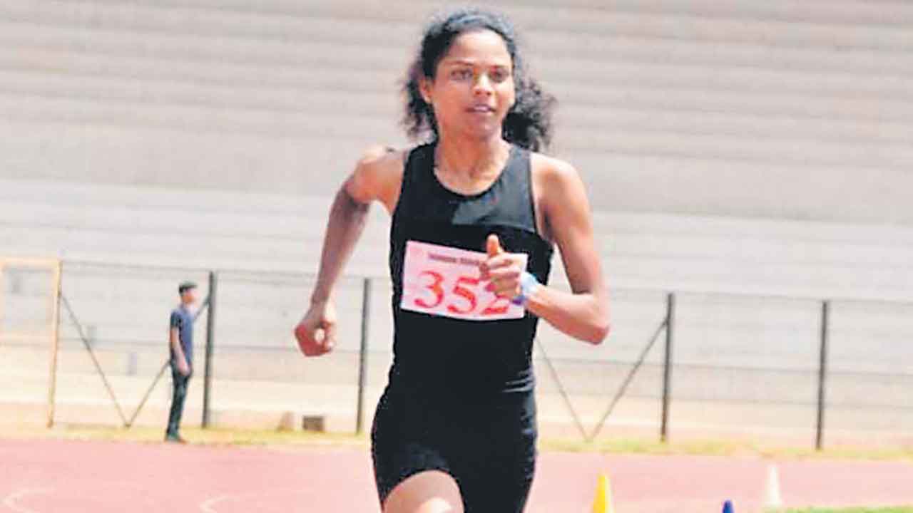 భాగ్యలక్ష్మికి బంగారు పతకం