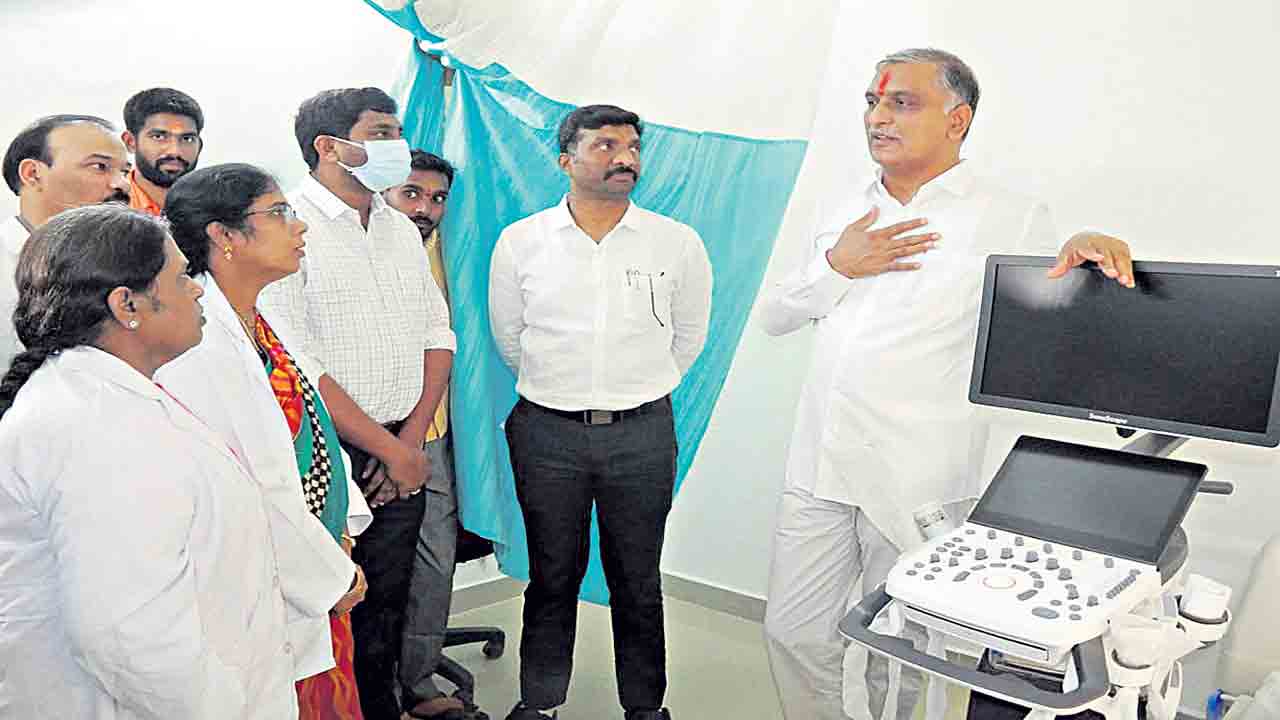 పీహెచ్‌సీలలో 134 పరీక్షలు