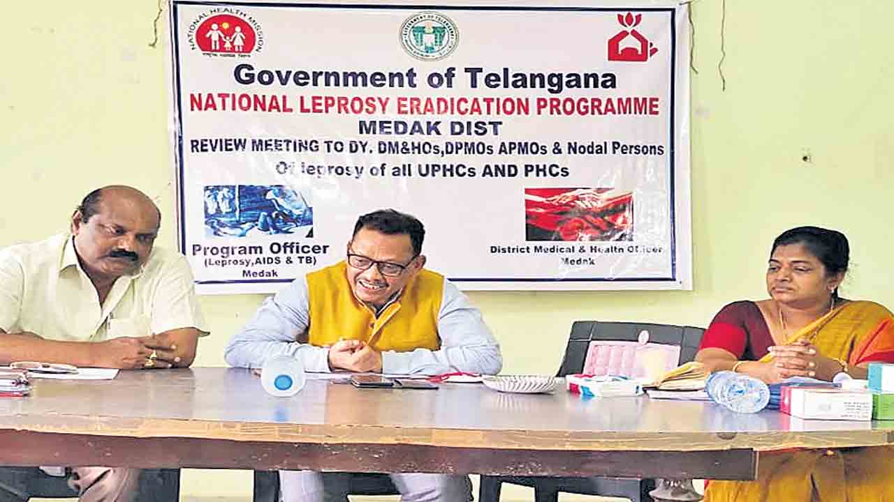 లెప్రసీ వ్యాధిగ్రస్తులను గుర్తించాలి