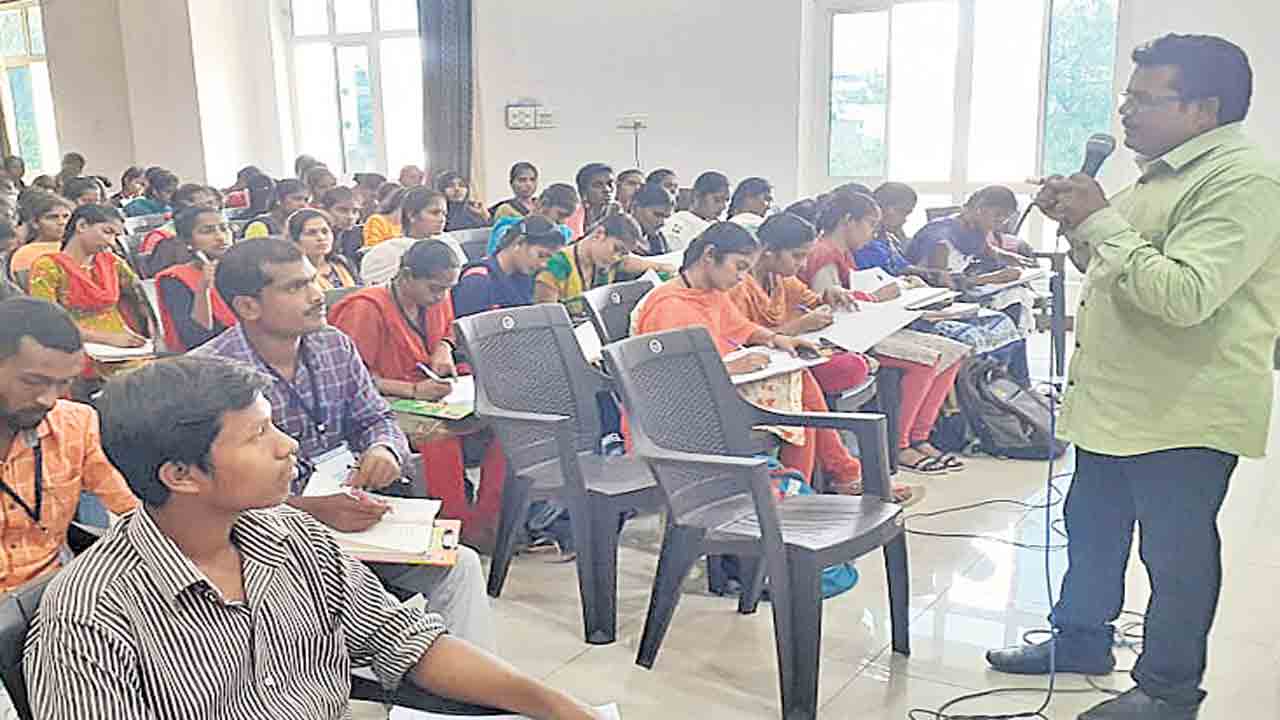 కార్పరేట్ కోటింగ్‌లా