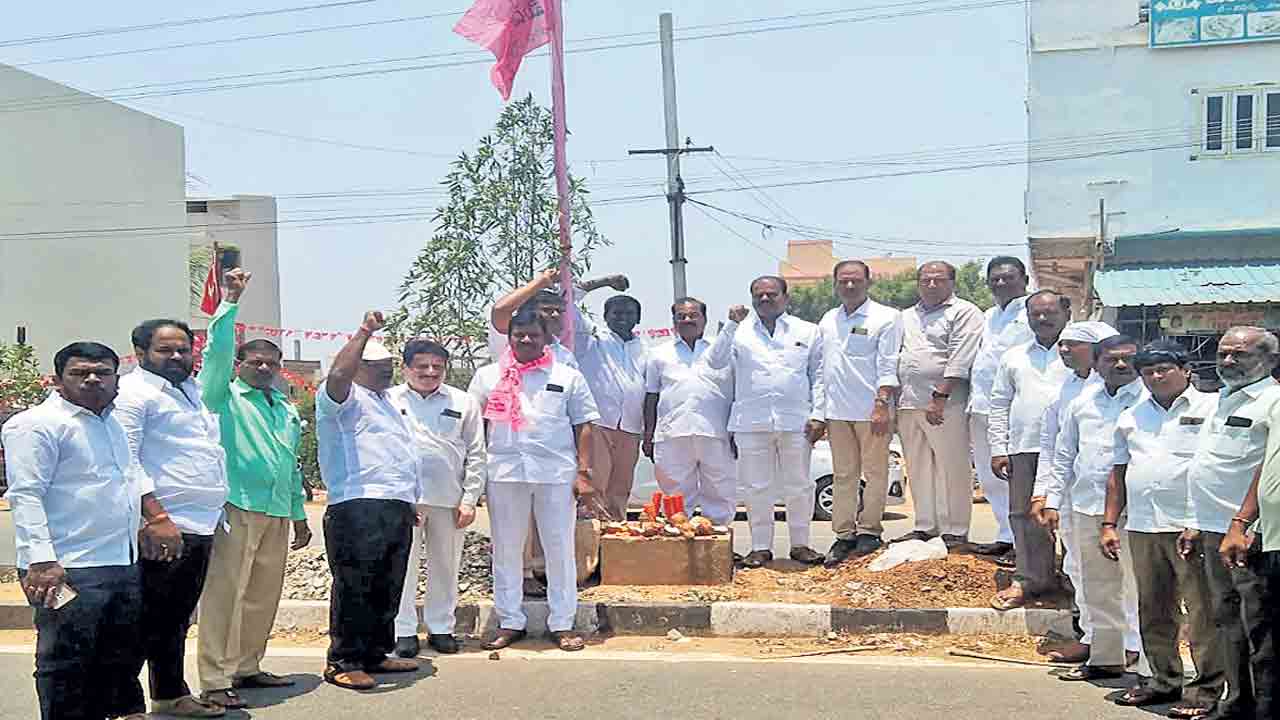 కార్మికుల సమస్యల పట్ల కేంద్రం నిర్లక్ష్యం