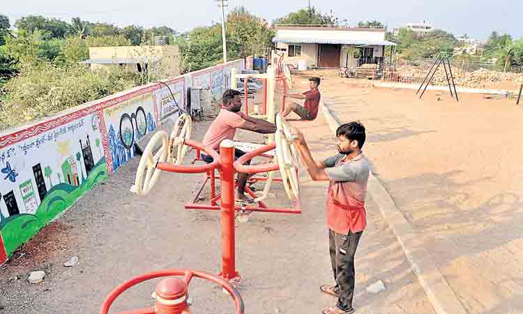 ఓపెన్‌ జిమ్‌లకు స్థలాల అన్వేషణ