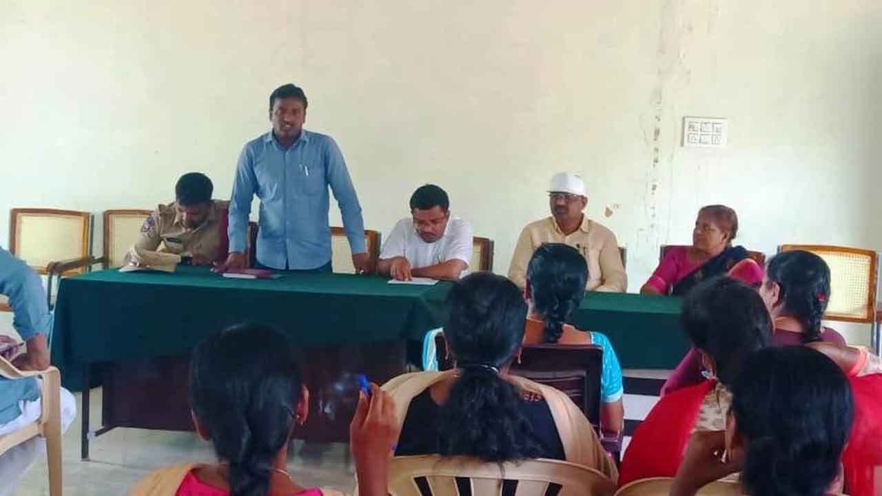 బాల్య వివాహాలు నిర్మూలించాలి