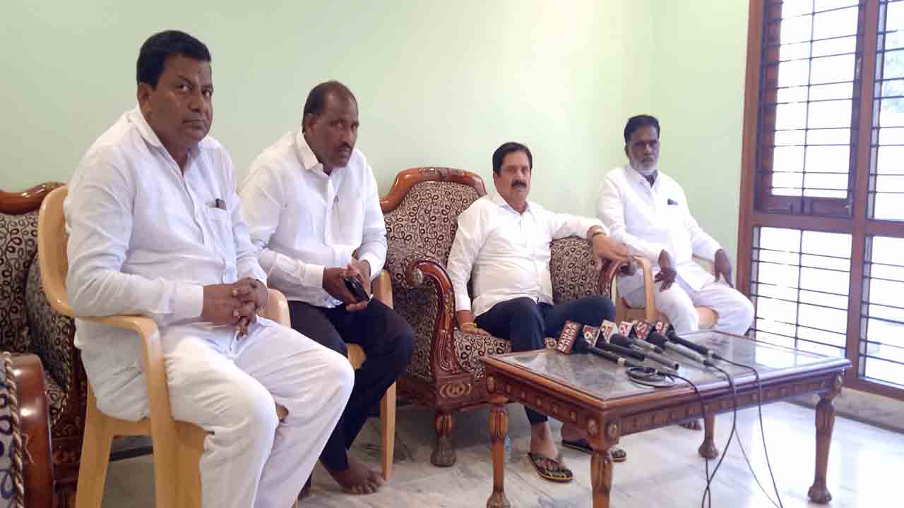 ఉపాధి కల్పించడం తప్పా..?