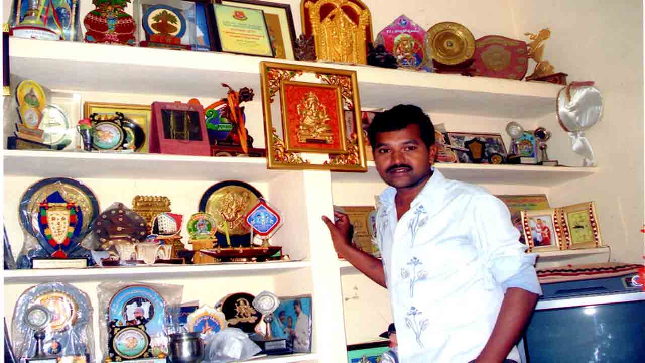 శివలింగం గాత్రం జానపదానికి జీవం