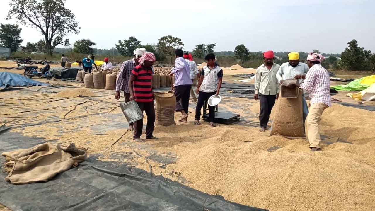 దళారుల నుంచి విముక్తి