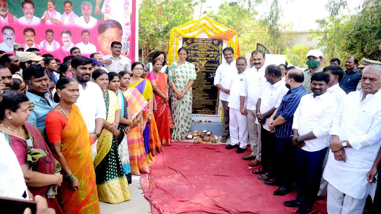 తెలంగాణలో విద్యా యజ్ఞం