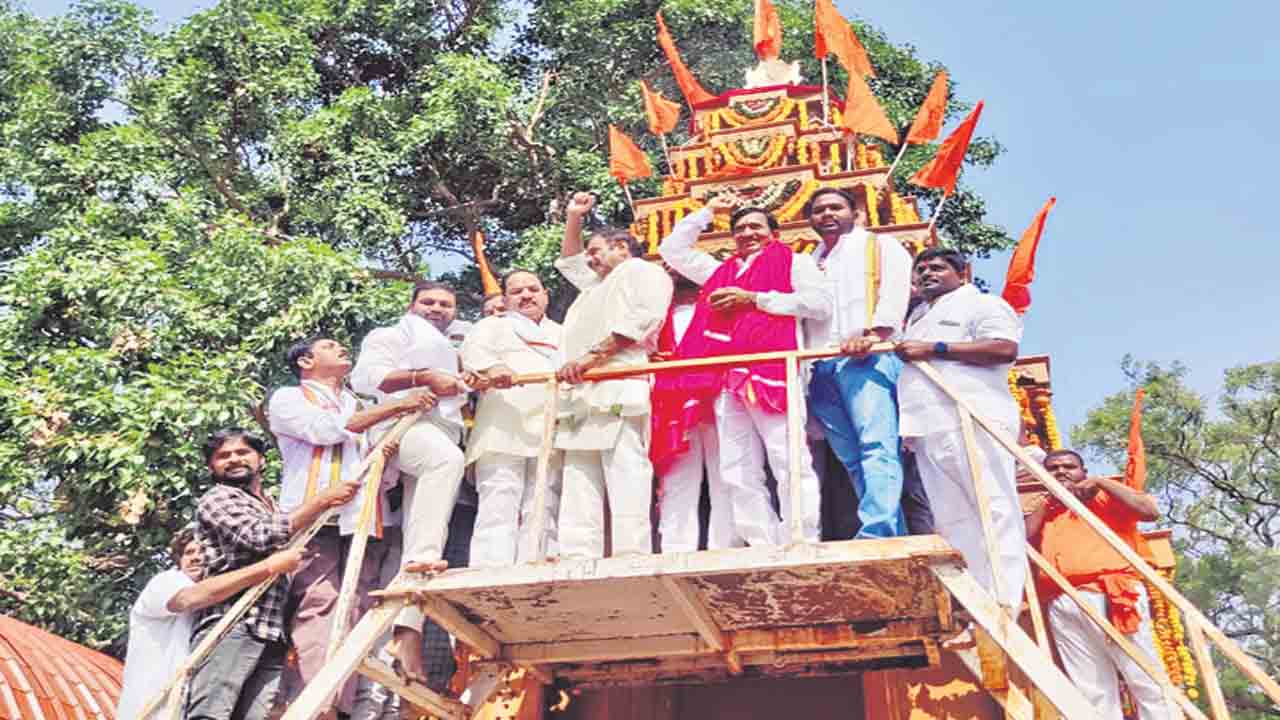 రమణీయం.. వేణుగోపాలస్వామి రథోత్సవం