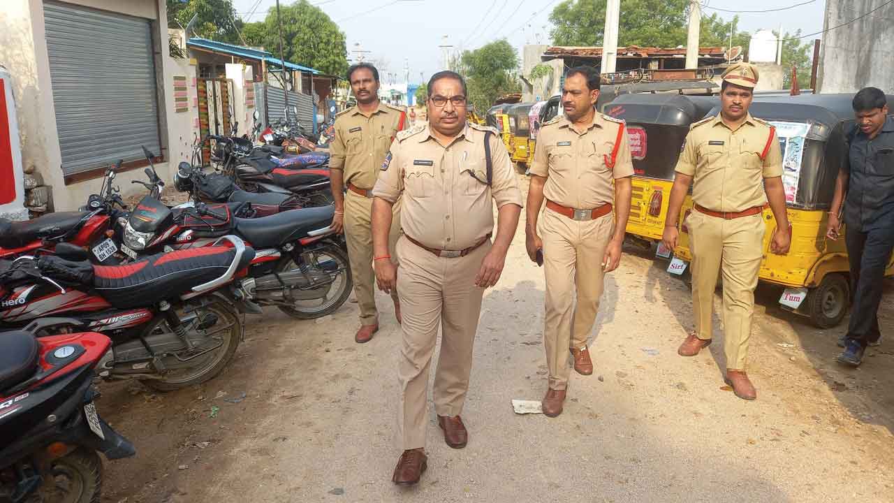 నేరాల నియంత్రణకు కార్డన్‌ సెర్చ్‌