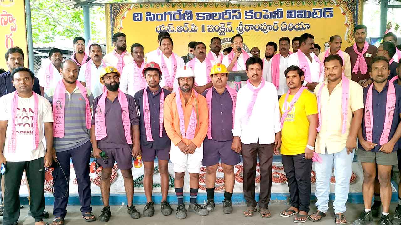 రాష్ట్ర ప్రభుత్వంతోనే సమస్యల పరిష్కారం