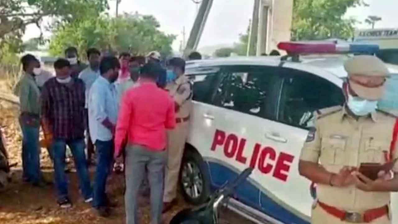 యువతీ యువకుడి హత్య