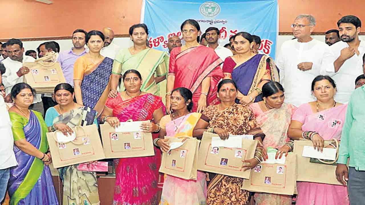 సరస్వతీ నిలయంగా మహేశ్వరం